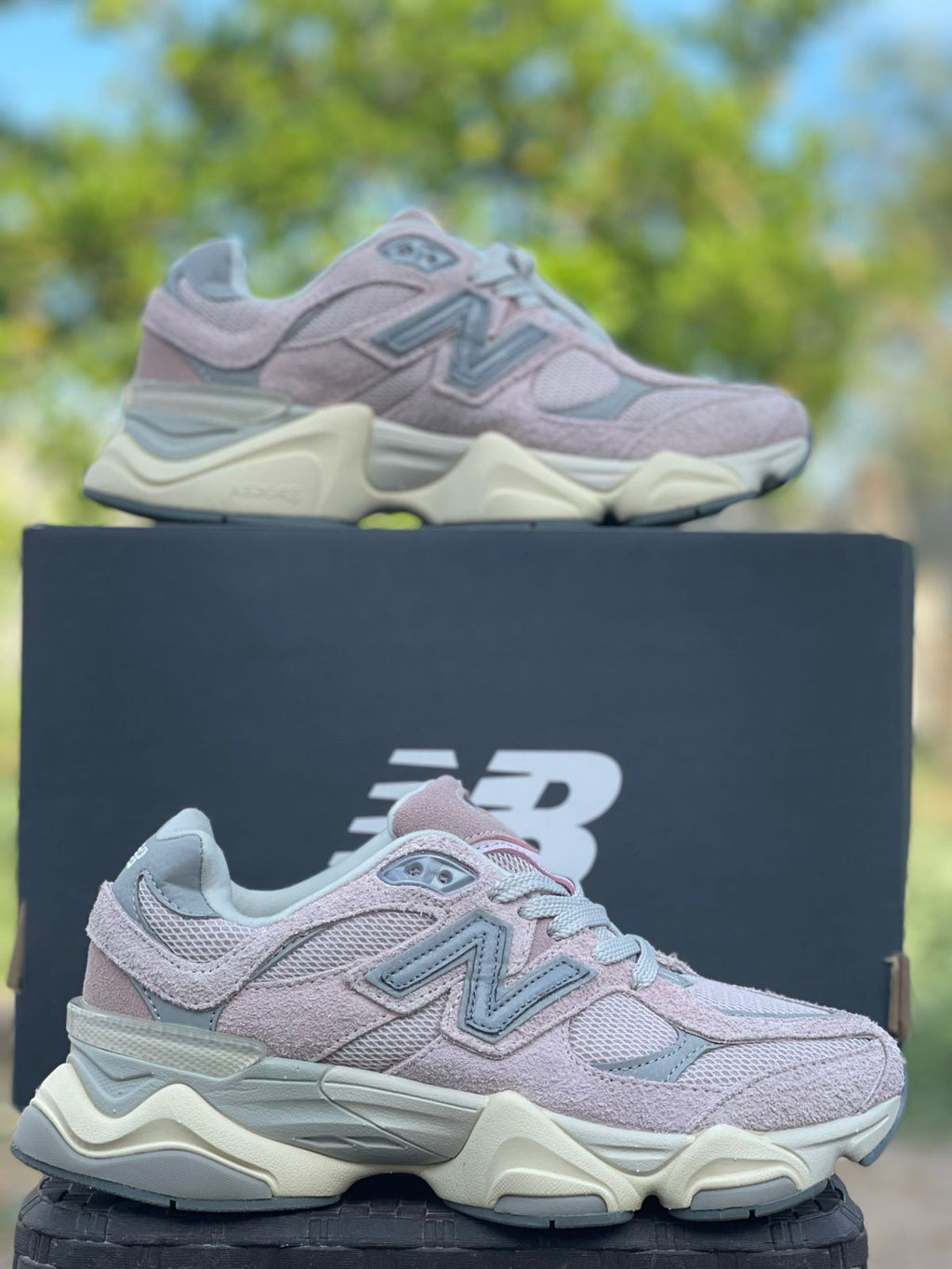 NEW BALANCE HYPER PINK