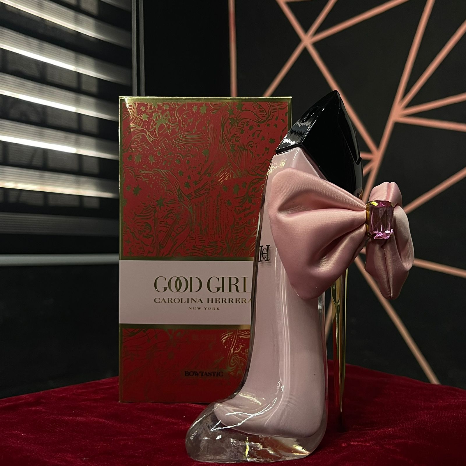 CAROLINA HERRERA BLUSH BOWTASTIC